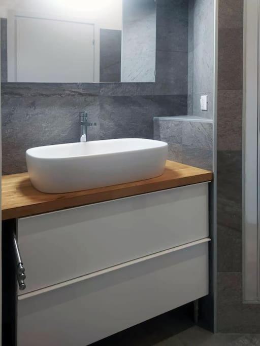 Monte Nero Apartment Milan Luaran gambar